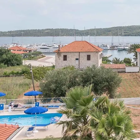 Porto Samaria Holiday Resort Trogir Exterior photo