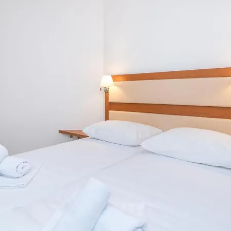 Porto Samaria Holiday Resort Trogir Exterior photo