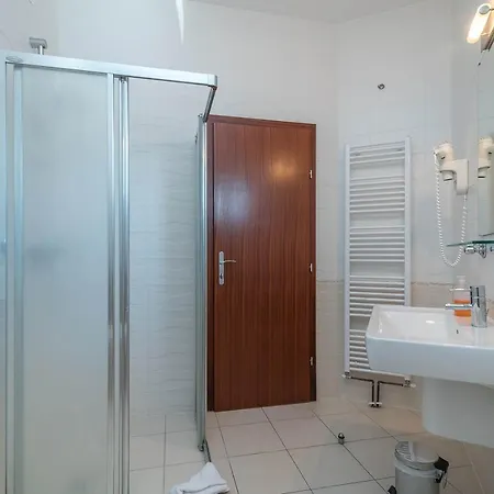 Porto Samaria Holiday Resort Trogir Exterior photo