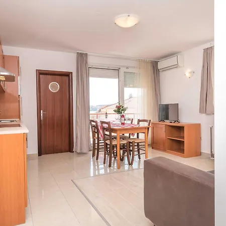 Porto Samaria Holiday Resort Trogir Exterior photo